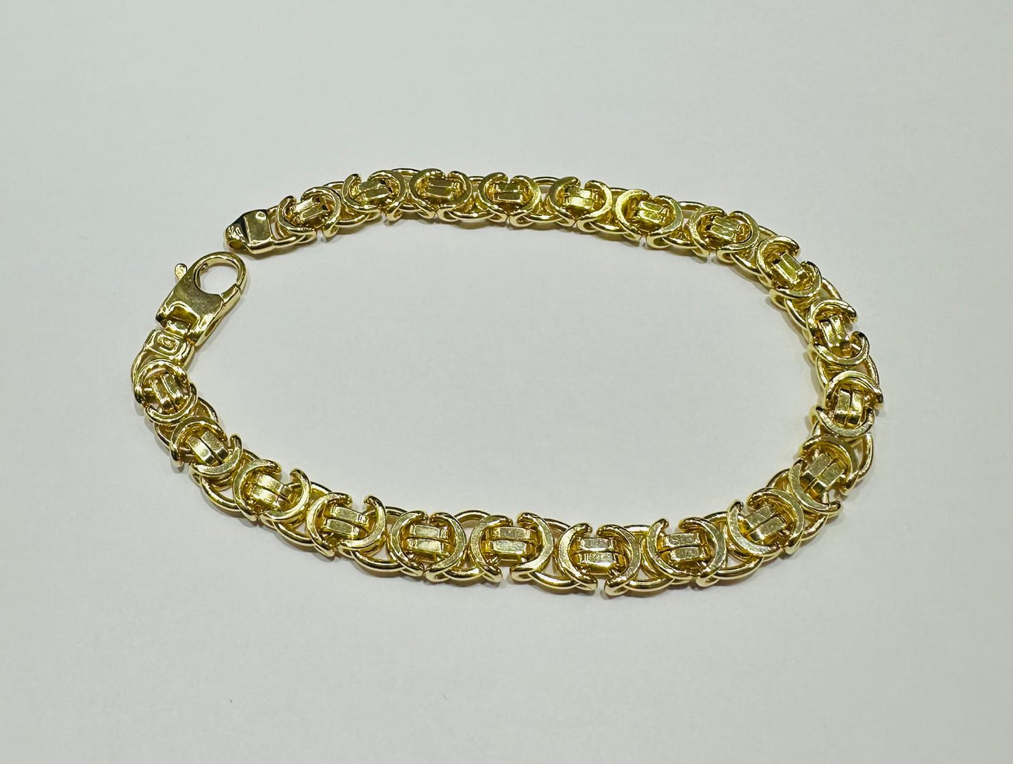 10K GOLD CHANEL LINK BRACELET- WEIGHT: 22.8gm  8"