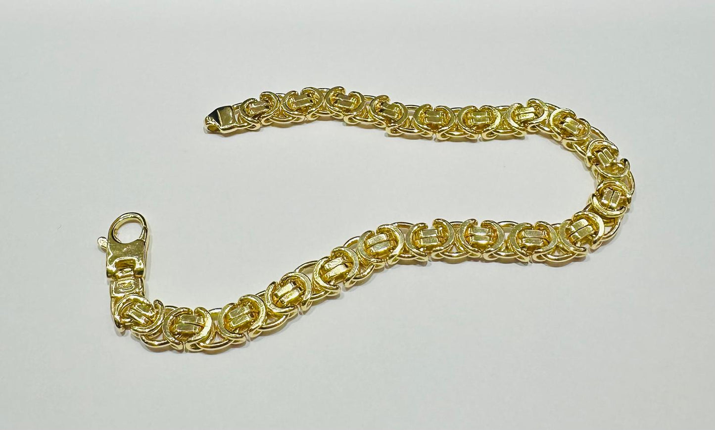 10K GOLD CHANEL LINK BRACELET- WEIGHT: 22.8gm  8"