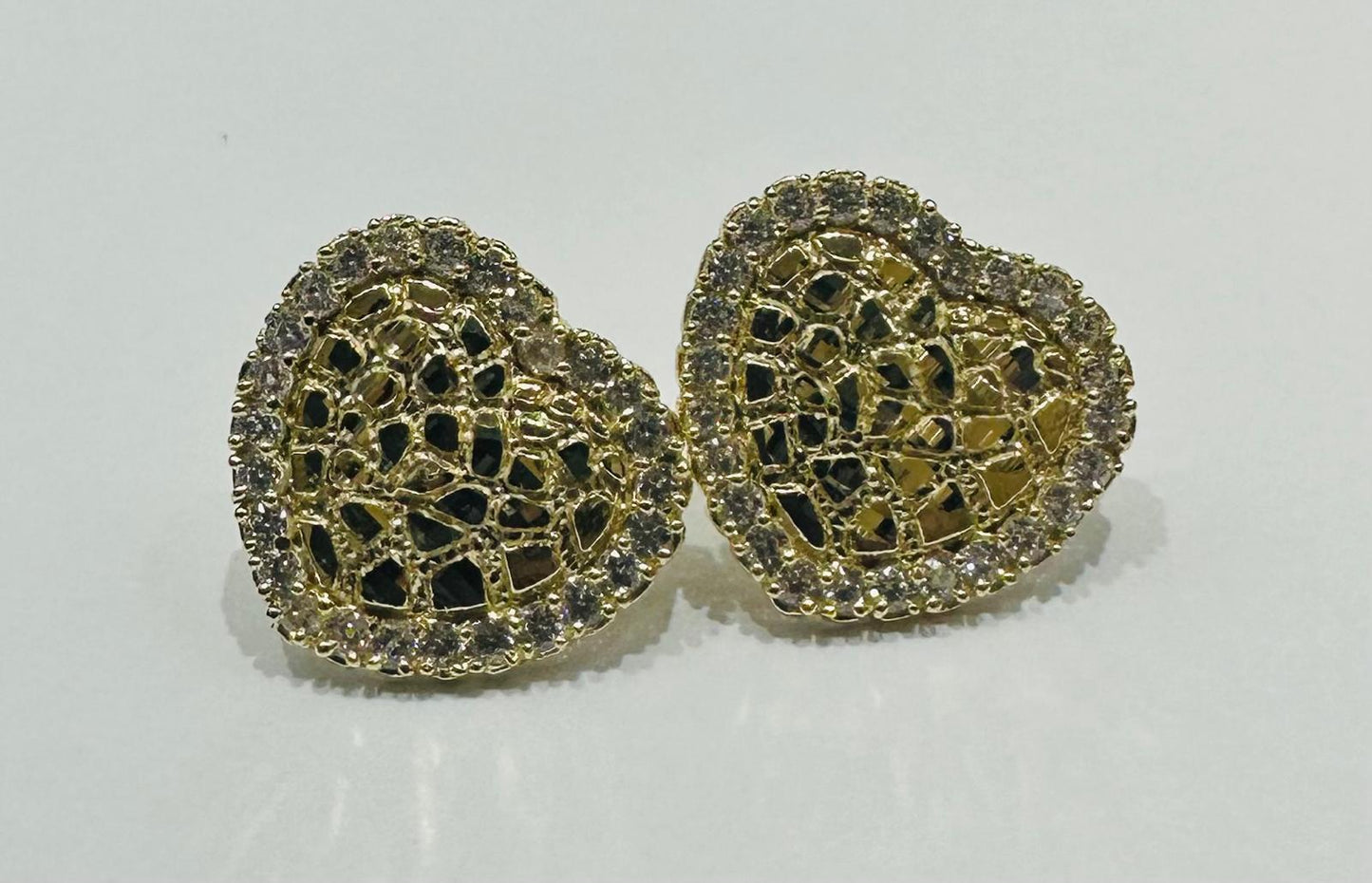 10K GOLD HEART NUGGET EARRINGS WITH WHITE SAPPHIRE- WEIGHT: 2.0gm