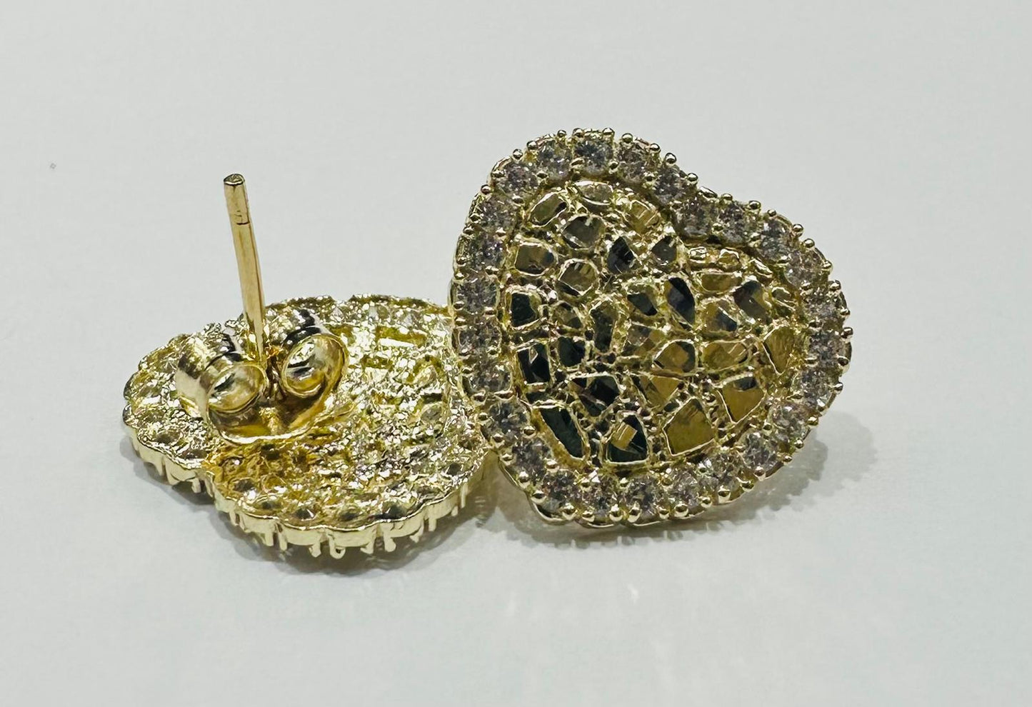 10K GOLD HEART NUGGET EARRINGS WITH WHITE SAPPHIRE- WEIGHT: 2.0gm