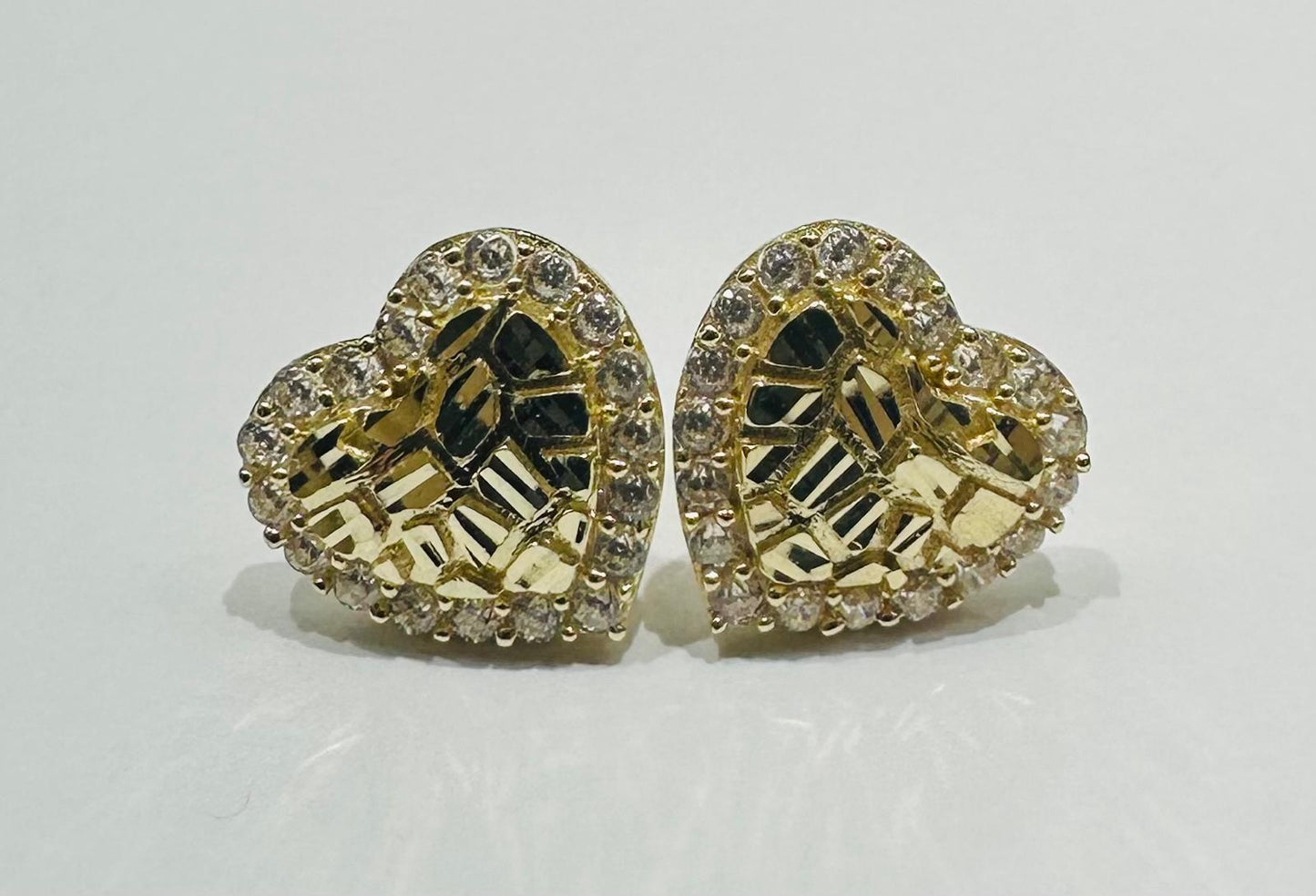 10K GOLD HEART NUGGET EARRINGS WITH WHITE SAPPHIRE- WEIGHT: 1.9gm