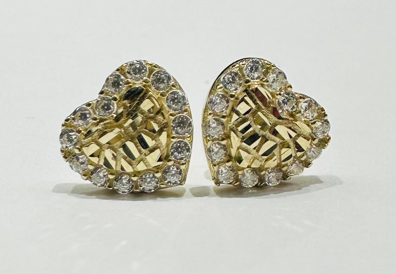 10K GOLD HEART NUGGET EARRINGS WITH WHITE SAPPHIRE- WEIGHT: 1.2gm