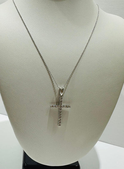10K WHITE GOLD CROSS PENDANT DIAMOND SET- 0.25CT