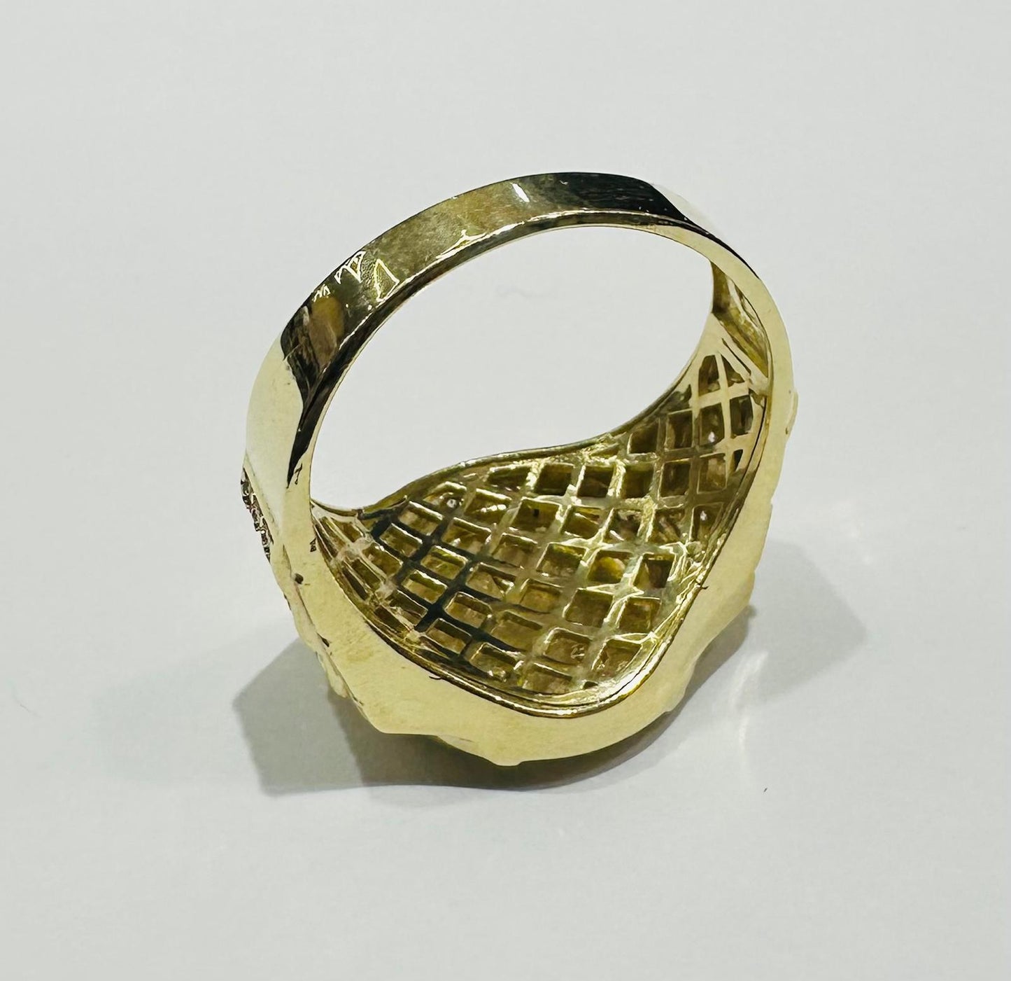 10K GOLD ROLEX RING WITH WHITE SAPPHIRE- WEIGHT: 7.4gm