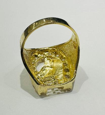 10K GOLD HORSESHOE RING WITH CZ STONES- WEIGHT: 10gm