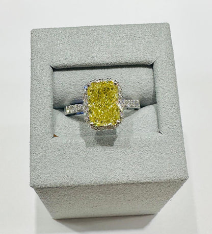 14K GOLD LAB GROWN YELLOW  RADT DIAMOND RING-  4.00CT