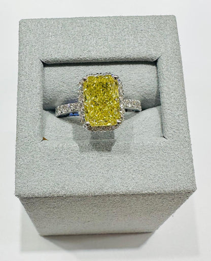 14K GOLD LAB GROWN YELLOW  RADT DIAMOND RING-  4.00CT