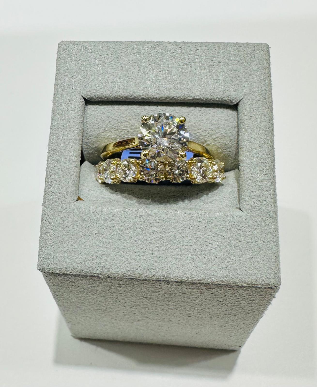 14K GOLD LAB GROWN VS1/VS2 DIAMOND RING-  4.0CT