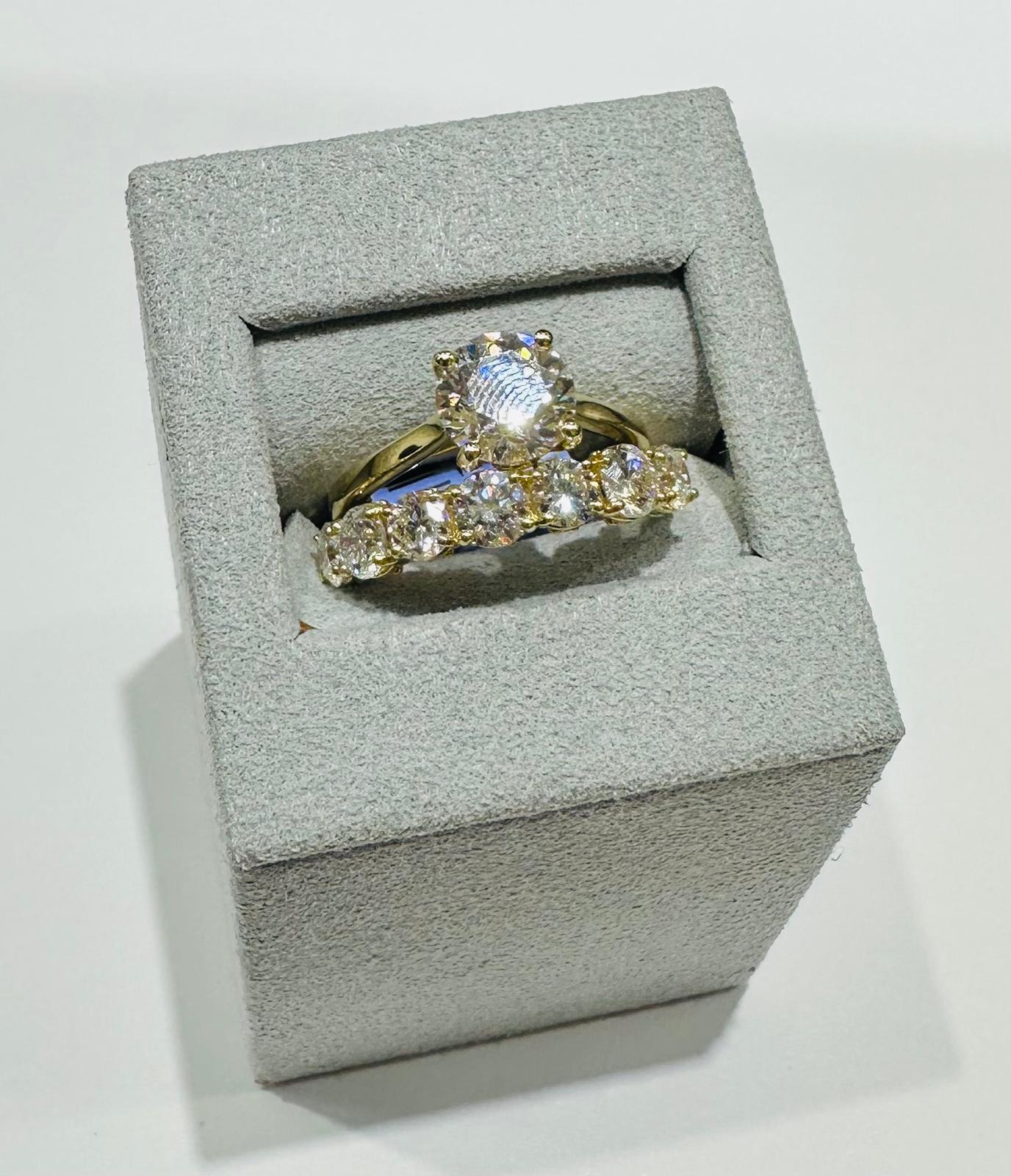 14K GOLD LAB GROWN VS1/VS2 DIAMOND RING-  4.0CT