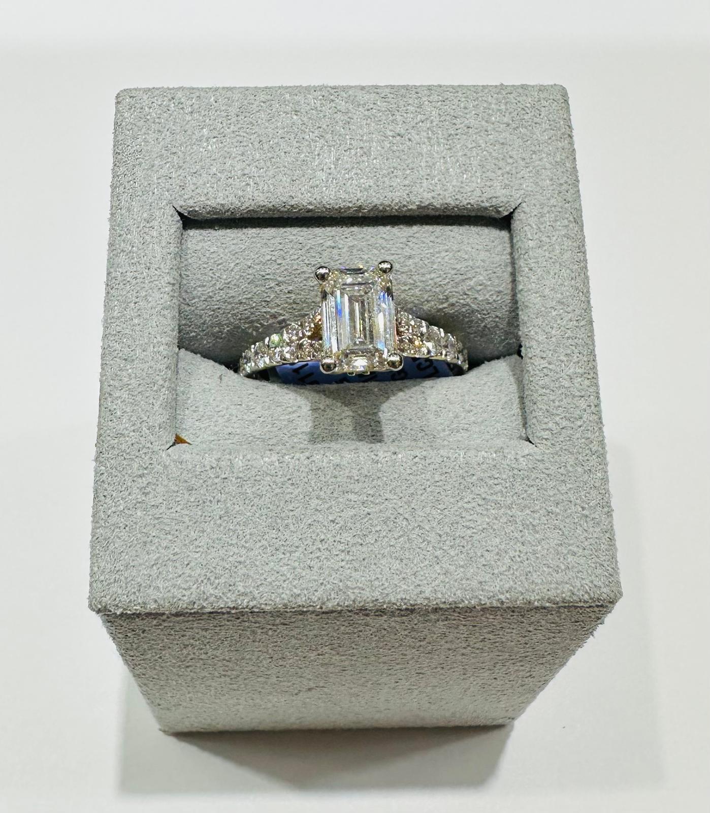 14K GOLD LAB GROWN VS1/VS2 DIAMOND RING-  0.50CT