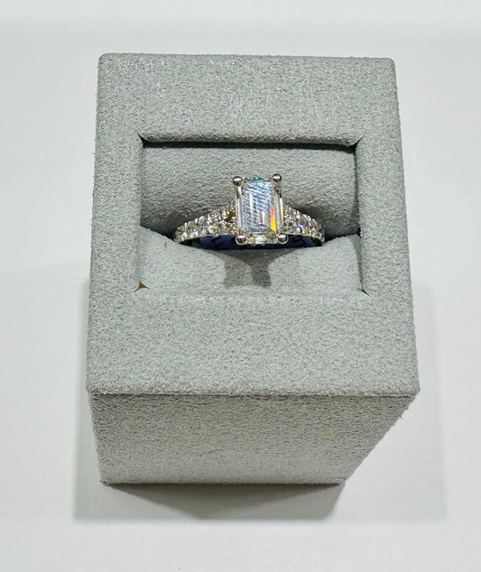14K GOLD LAB GROWN VS1/VS2 DIAMOND RING-  0.50CT