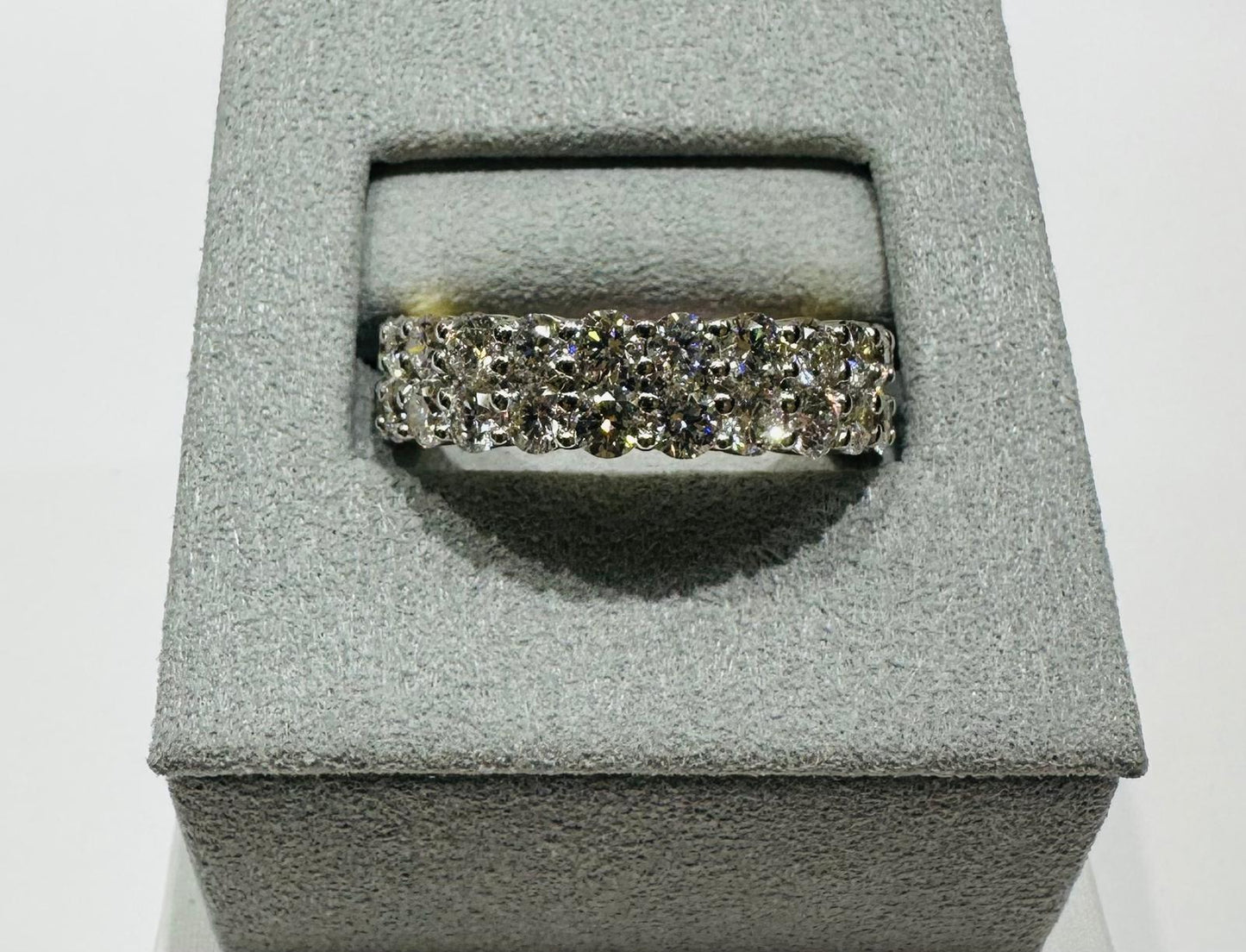 10K GOLD LAB GROWN DIAMOND RING VS-  4.20CTW