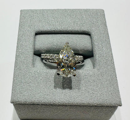 14K WHITE GOLD LAB GROWN PEAR DIAMOND RING  VS2-  3.50CTW