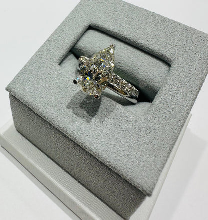 14K WHITE GOLD LAB GROWN PEAR DIAMOND RING  VS2-  3.50CTW