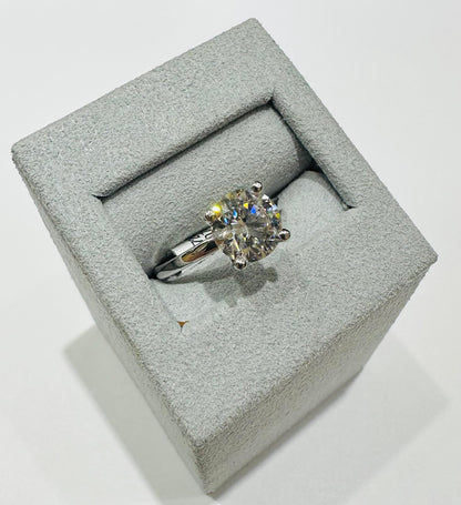 14K WHITE GOLD LAB GROWN DIAMOND RING VS-  2.04CT   2.72gm