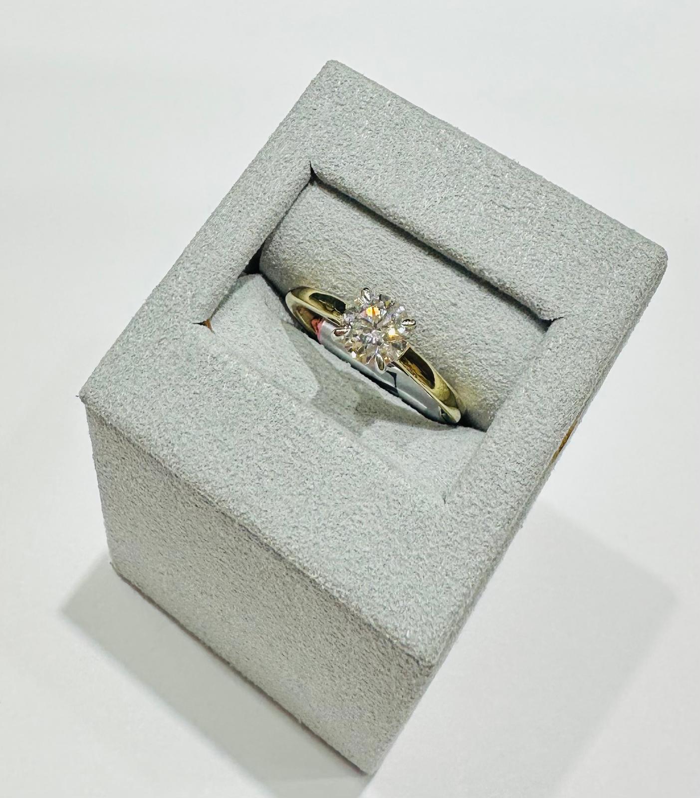 14K GOLD LAB GROWN DIAMOND RING-  0.97CT