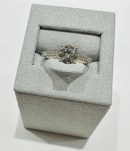 14K GOLD LAB GROWN DIAMOND RING VS-  1.38CT   2.91gm