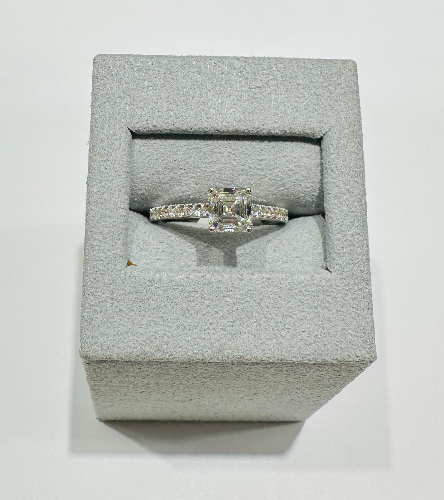 14K GOLD LAB GROWN DIAMOND RING VS-  1.44CT    2.47gm