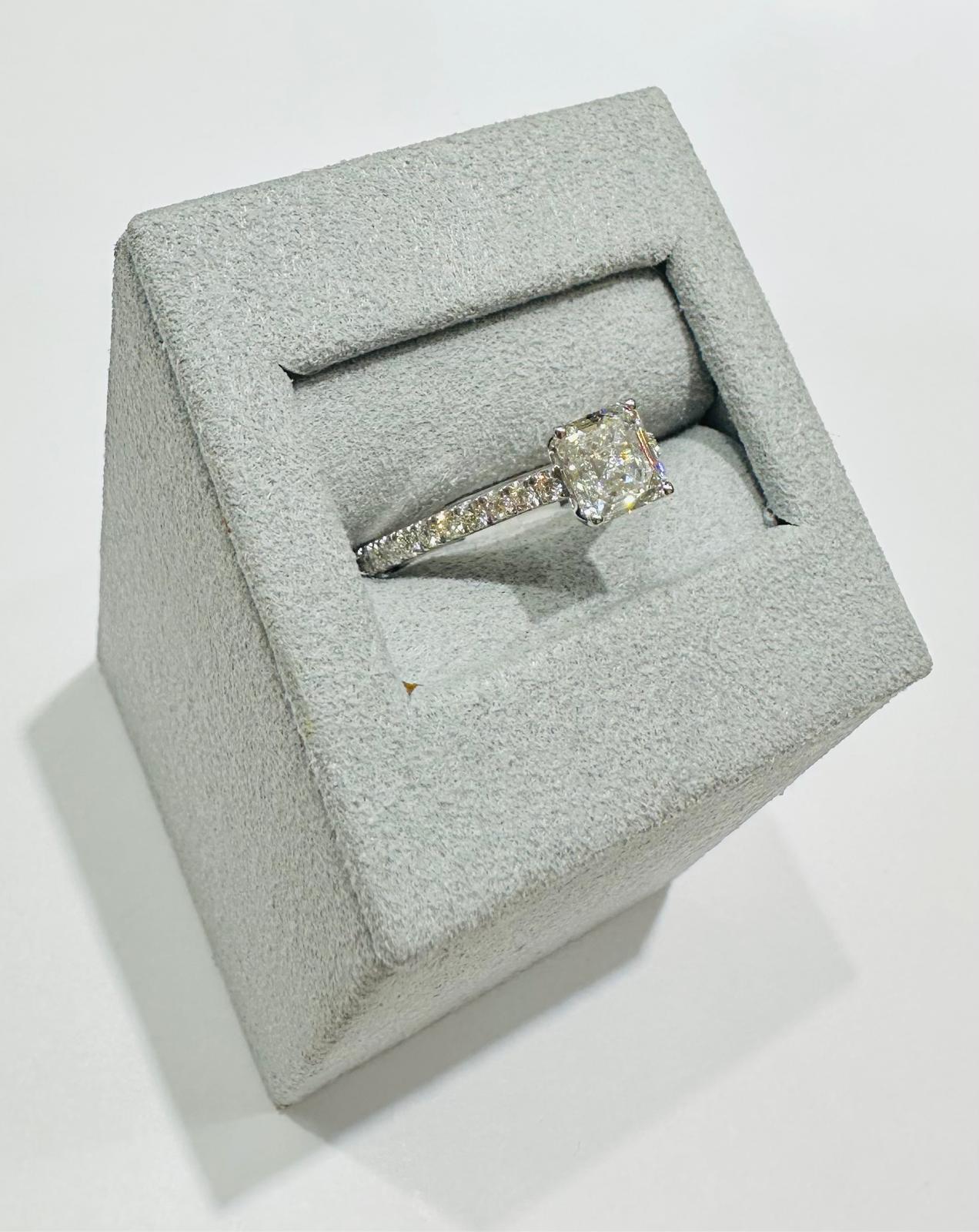 14K GOLD LAB GROWN DIAMOND RING VS-  1.44CT    2.47gm