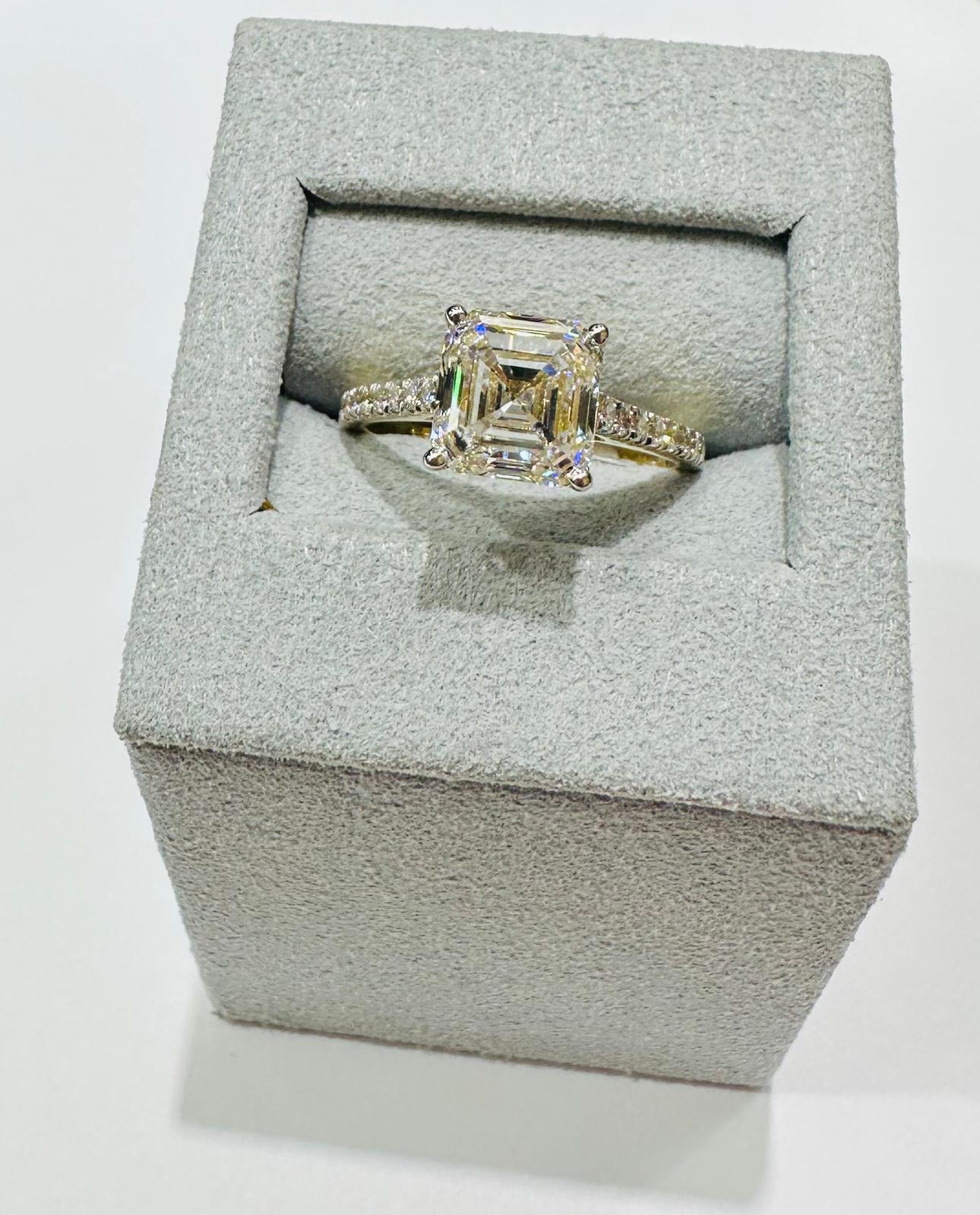 14K GOLD LAB GROWN DIAMOND RING-  3.40CT    2.60gm