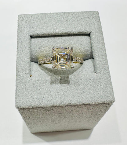 14K GOLD LAB GROWN DIAMOND RING-  3.40CT    2.60gm
