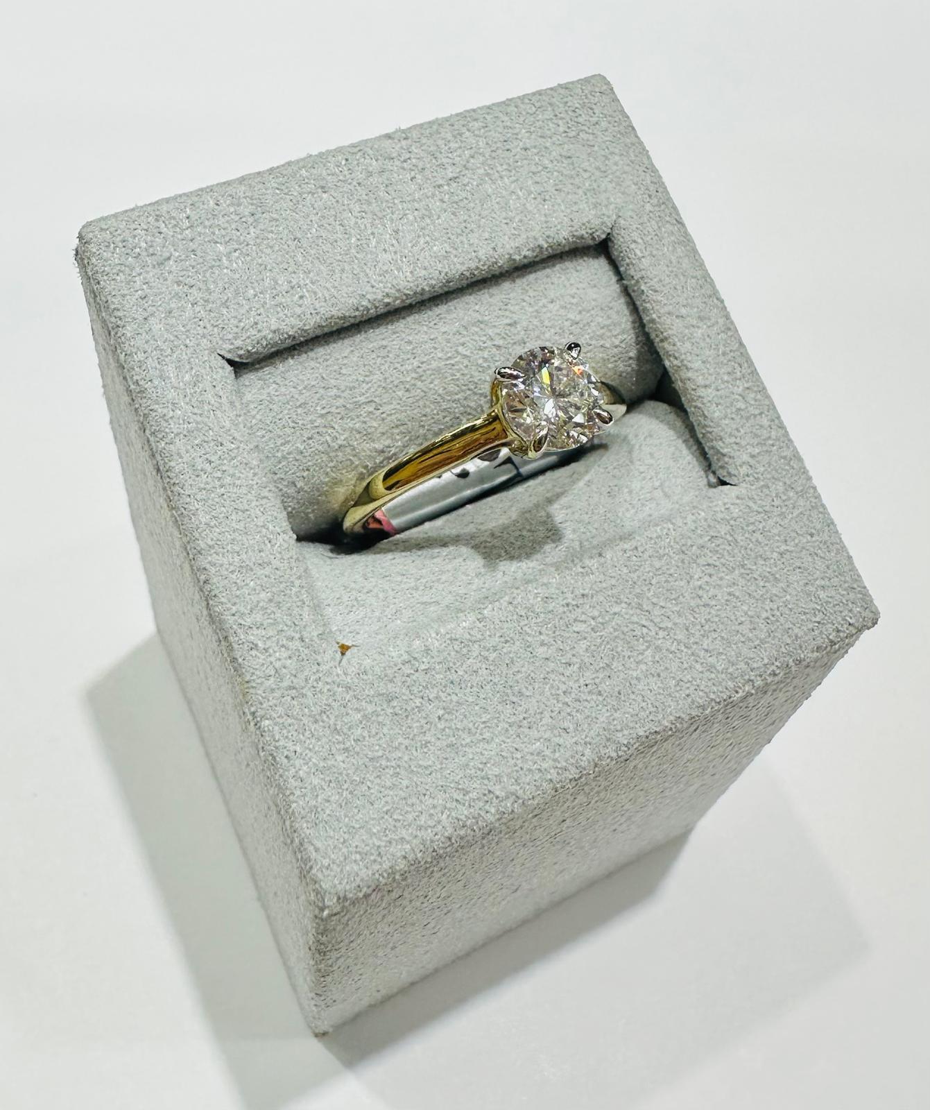 14K GOLD LAB GROWN DIAMOND RING-  0.97CT