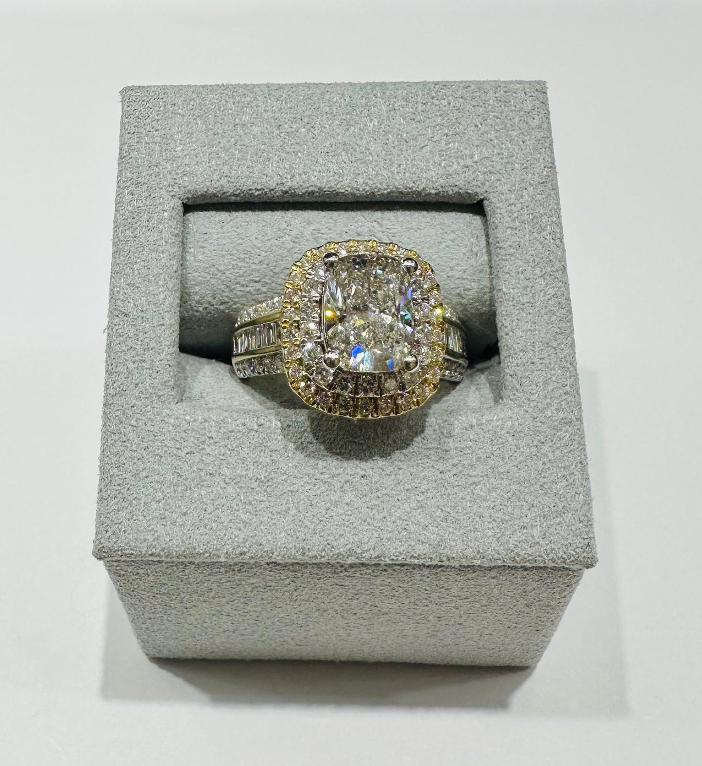 14K GOLD LAB GROWN DIAMOND RING VS-  3.09TC/CT2.00