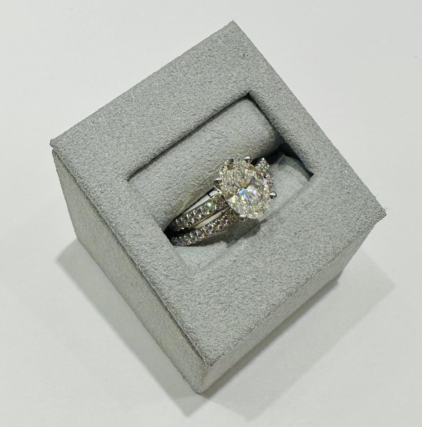 14K GOLD LAB GROWN DIAMOND RING VS-  2.50CT/2.00OVL