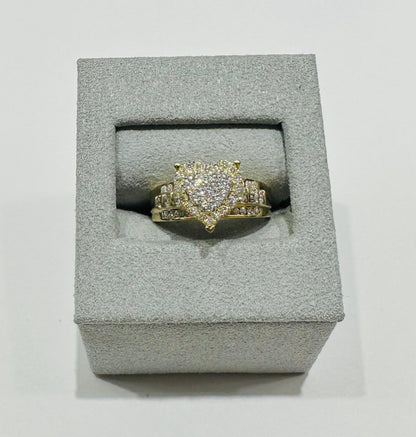 10K GOLD LAB GROWN DIAMOND HEART RING VS-  0.83CTW