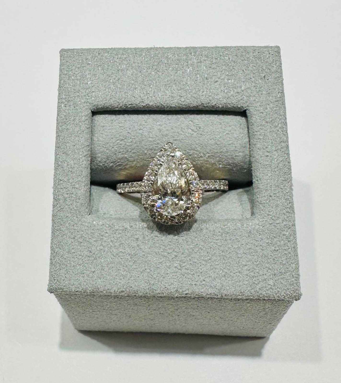 14K GOLD LAB GROWN DIAMOND PEAR RING VS-  1.70TC/CT1.08