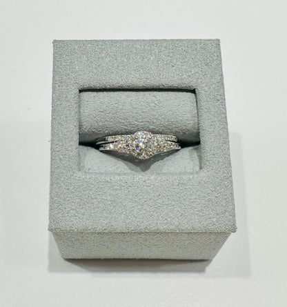 10K GOLD LAB GROWN DIAMOND RING VS-  0.50CT/0.20R