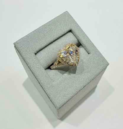 14K GOLD LAB GROWN DIAMOND HEART RNG VS- 3.46CTTW