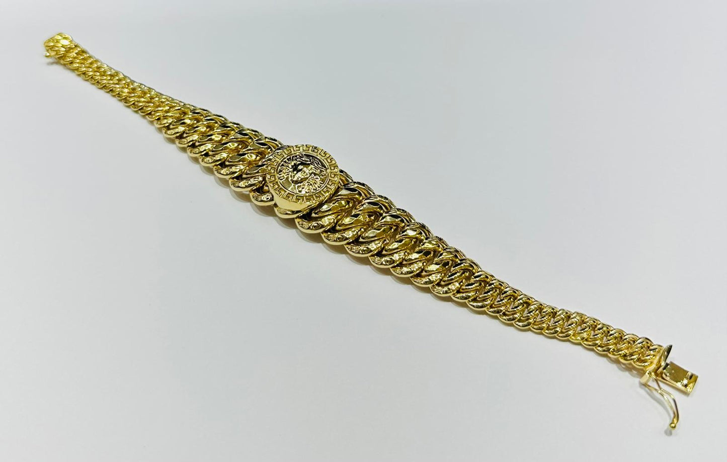 10K GOLD MEDUSA HEAD PRINCESS CUT BRACELET-  8"  WEIGHT: 27.5gm