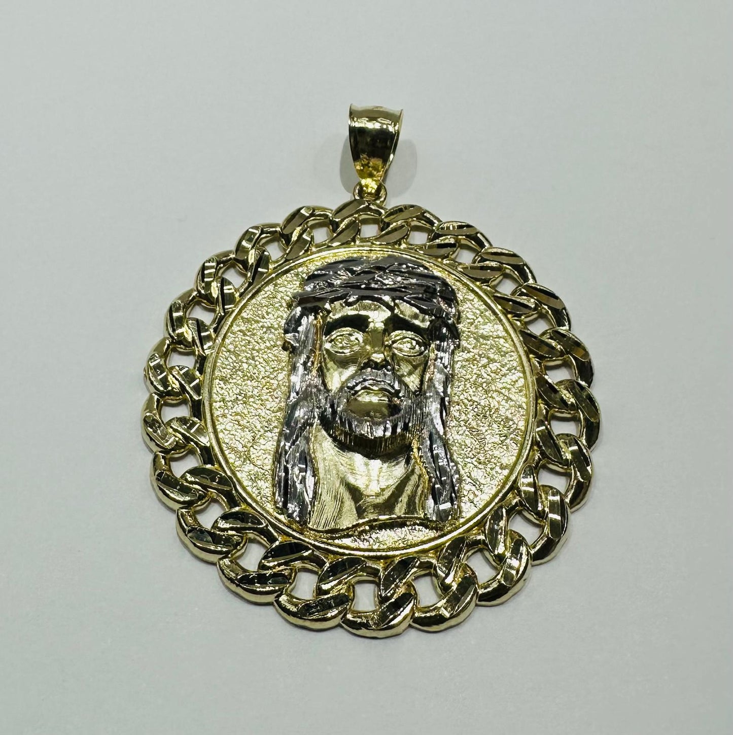 10K GOLD TWO TONED JESUS PENDANT-  WEIGHT: 12.6gm