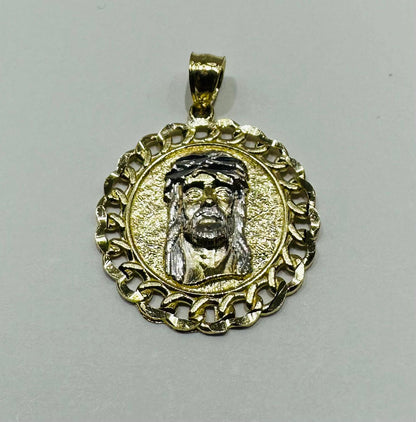 10K GOLD TWO TONED JESUS PENDANT-  WEIGHT: 2.2gm