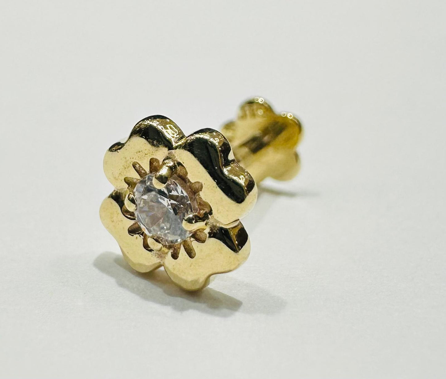 14K GOLD FLOWER NOSE RING