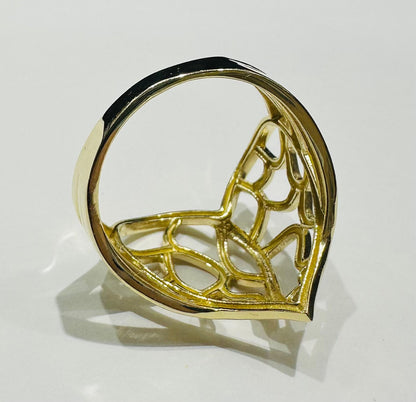 10K GOLD LAB HEART RING- WEIGHT:  3.5gm