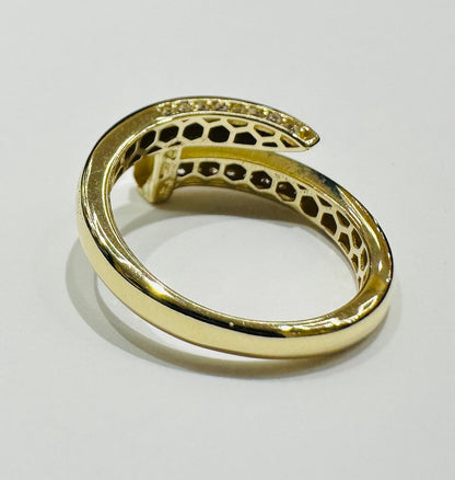 10K GOLD NAIL HEAD RING- WEIGHT:  1.8gm