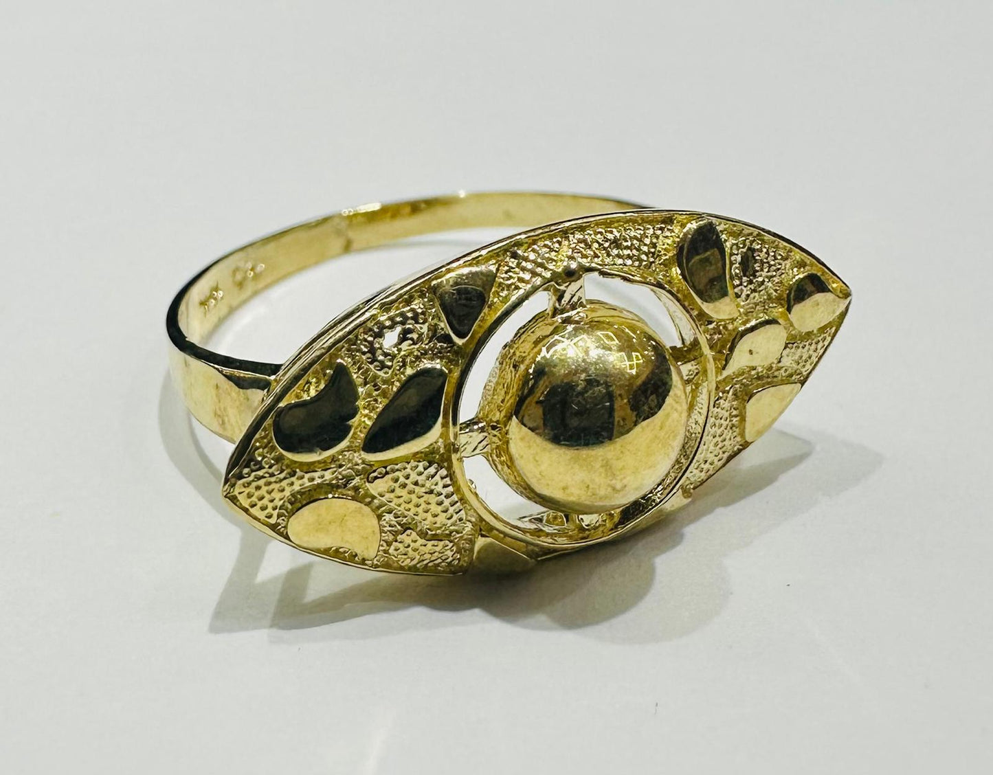 10K GOLD EVIL EYE NUGGET RING- WEIGHT: 2.4gm