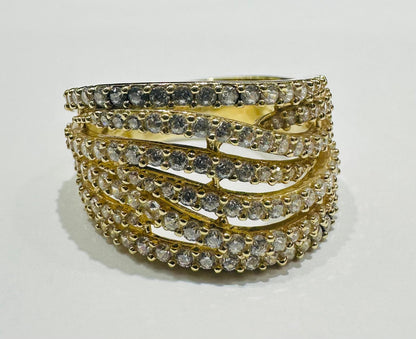 10K GOLD RING WITH CZ STONES- WEIGHT:  6.5gm