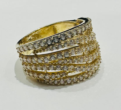 10K GOLD RING WITH CZ STONES- WEIGHT:  6.5gm