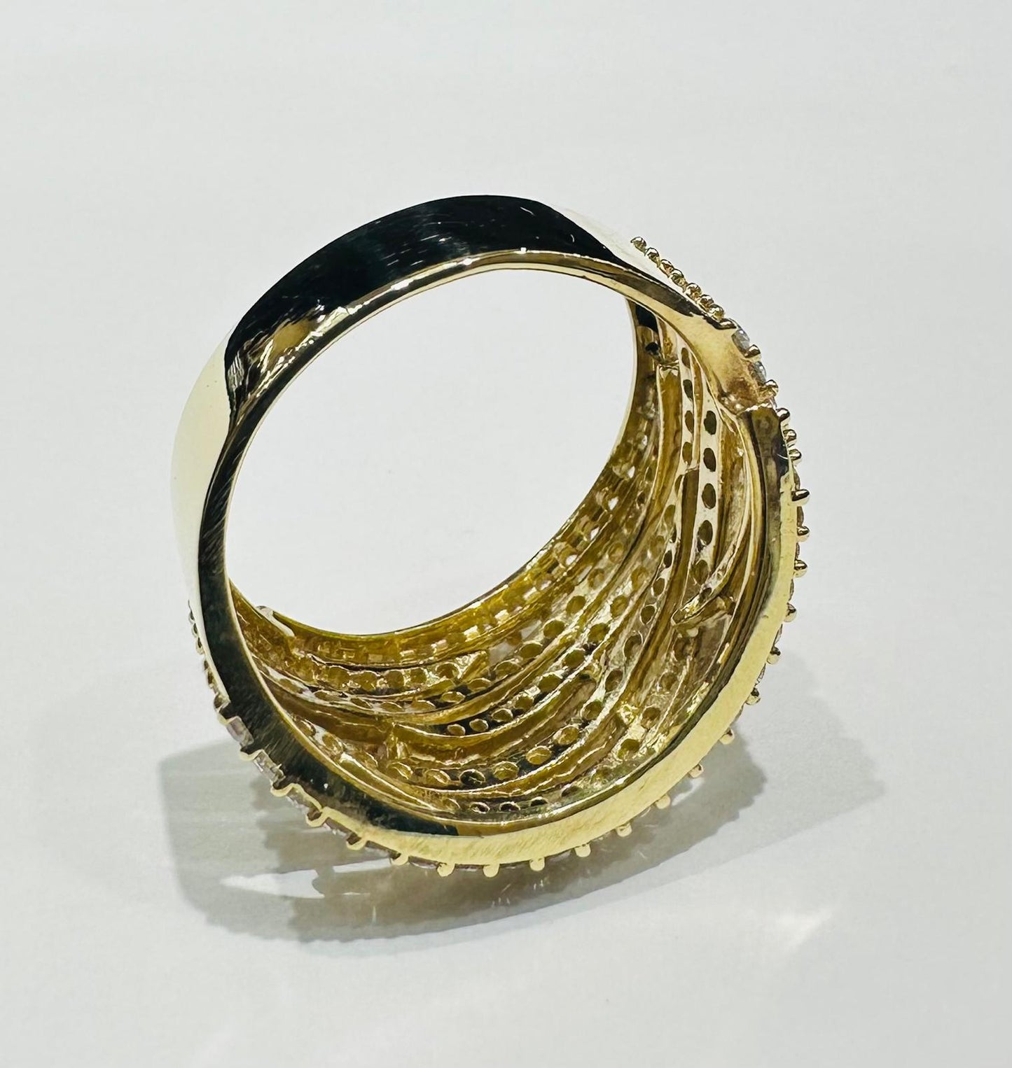 10K GOLD RING WITH CZ STONES- WEIGHT:  6.5gm