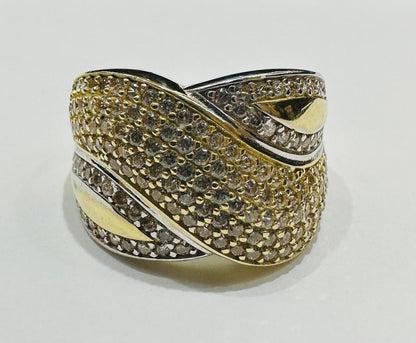 10K GOLD RING WITH CZ STONES- WEIGHT:  6.0gm
