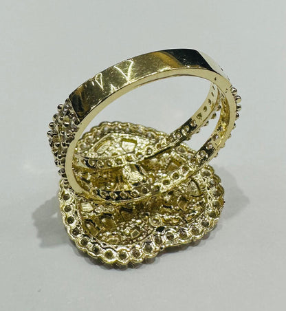 10K GOLD HEART RING WITH CZ STONES- WEIGHT:  3.7gm