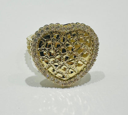 10K GOLD HEART RING WITH CZ STONES- WEIGHT:  3.7gm