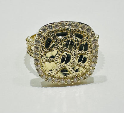 10K GOLD NUGGET RING WITH CZ STONES- WEIGHT:  2.9gm