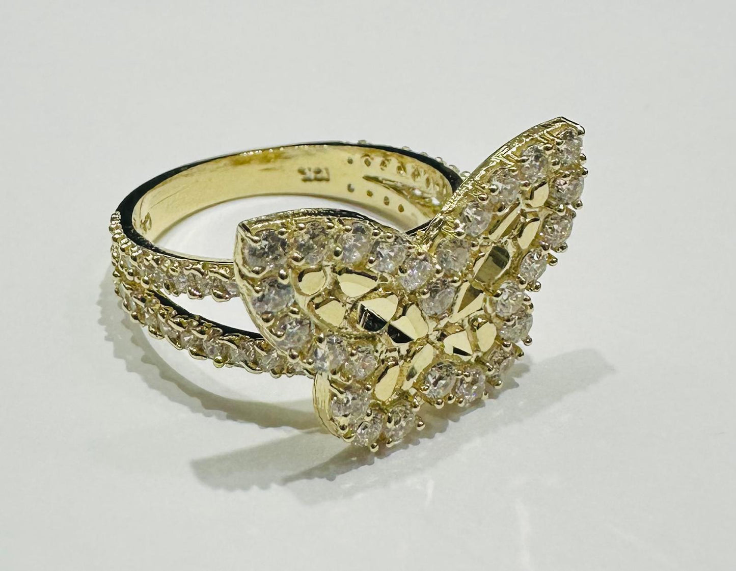 10K GOLD NUGGET RING WITH CZ STONES- WEIGHT:  3.9gm