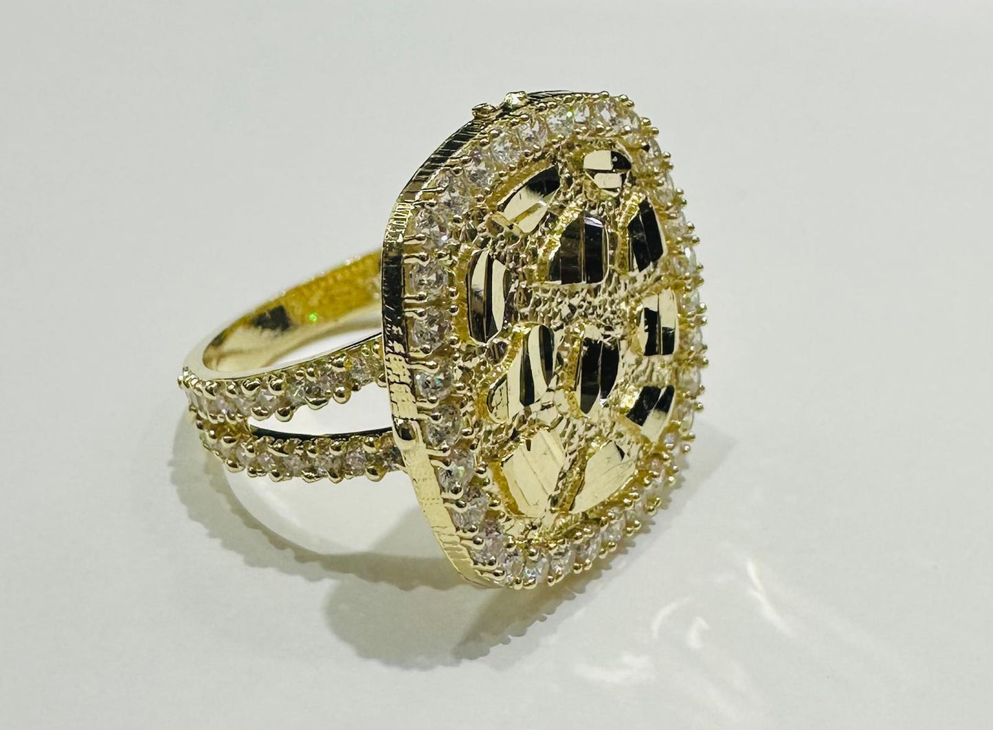 10K GOLD NUGGET RING WITH CZ STONES- WEIGHT:  4.4gm