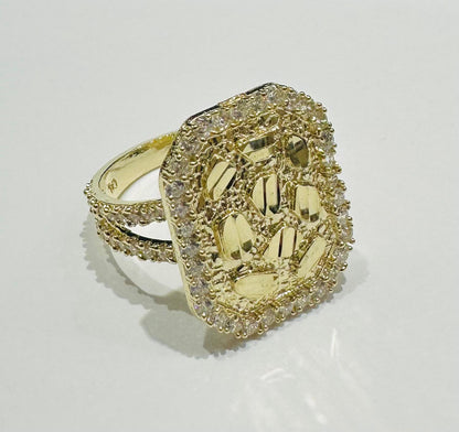 10K GOLD NUGGET RING WITH CZ STONES- WEIGHT:  4.2gm