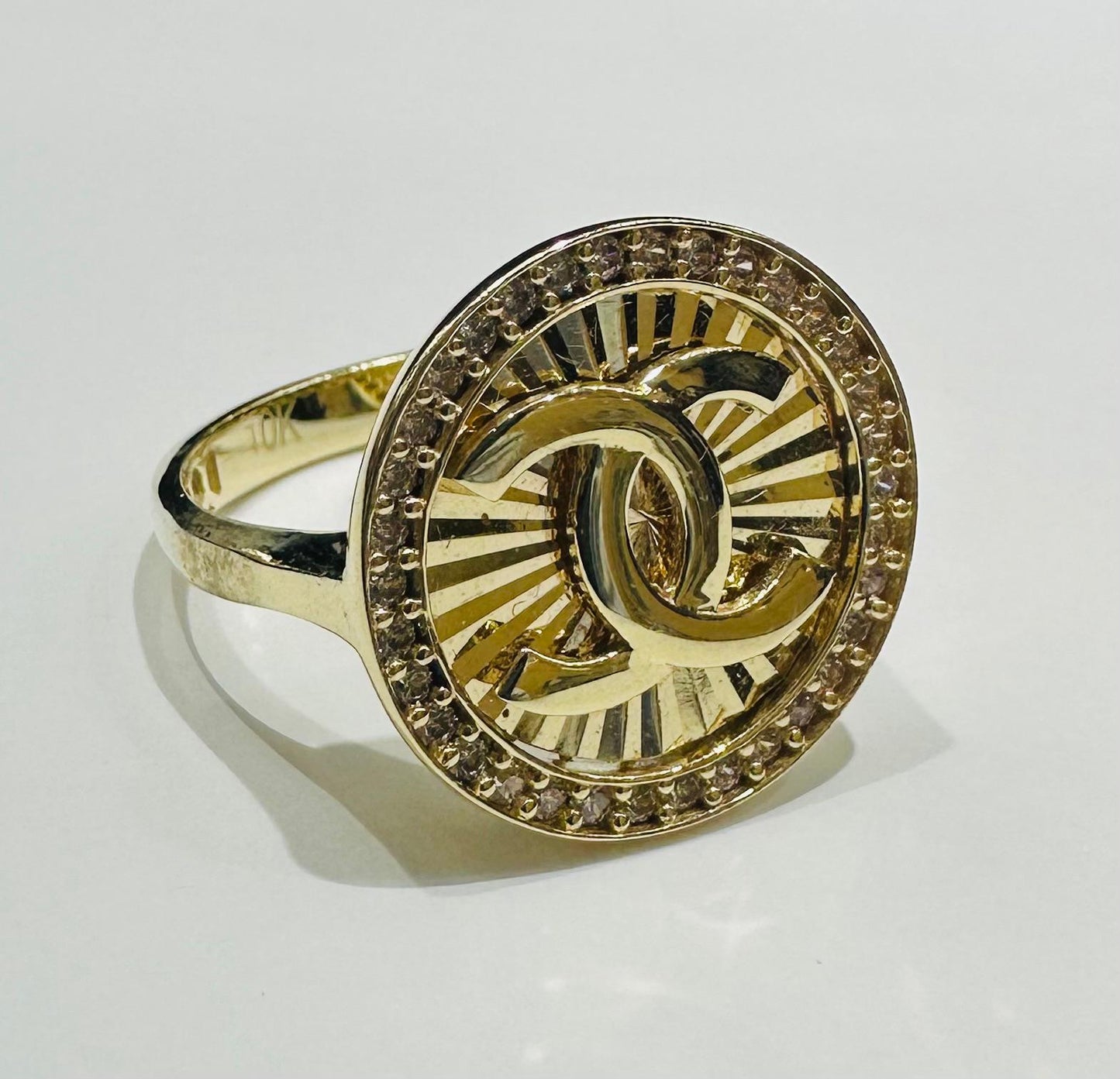 10K GOLD INFINITY RING WITH CZ STONES- WEIGHT: 4.0gm